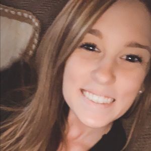 Meet your Posher, Ashleigh